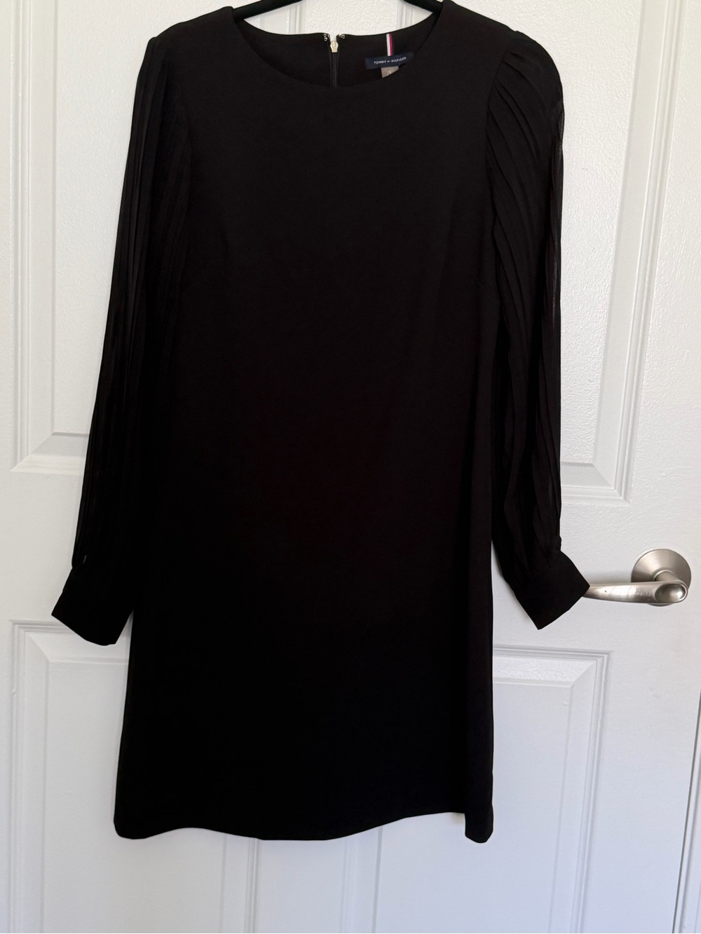 Tommy Hilfiger Black Long-Sleeve Pleated Sleeve Shift Dress